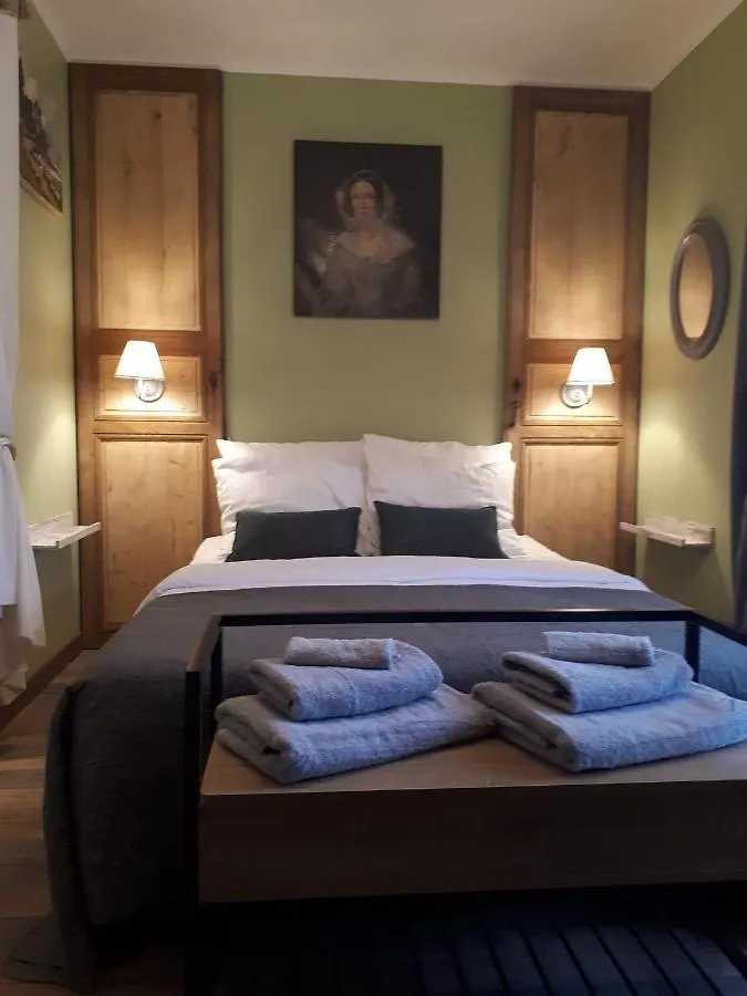 Bed and Breakfast La Perle Secrete à Theneuille 0*,