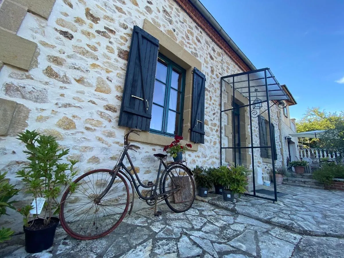 Couette-café Bed and Breakfast La Perle Secrete à Theneuille France