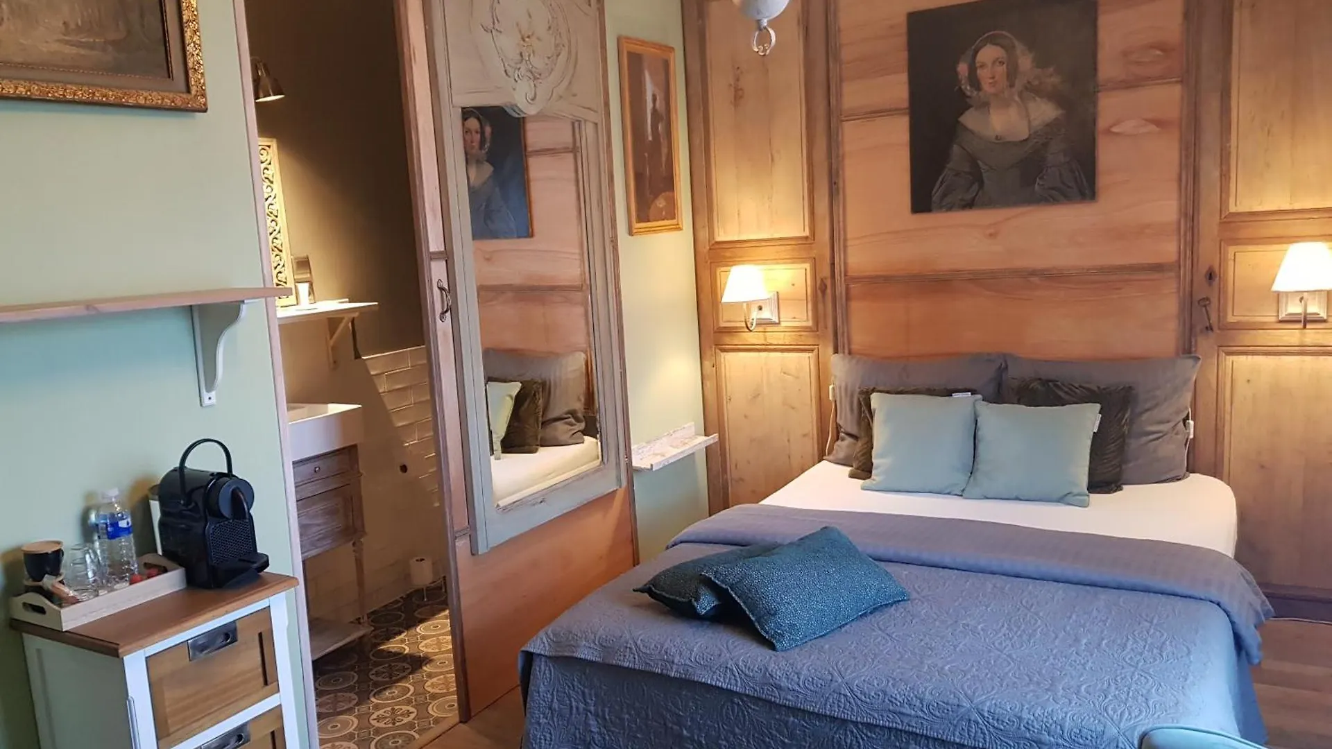 Couette-café Bed and Breakfast La Perle Secrete à Theneuille France